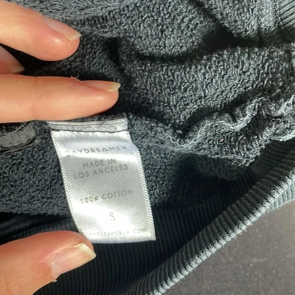 Daydreamer LA Guns and Roses sweatshirt - Picture 8 of 9